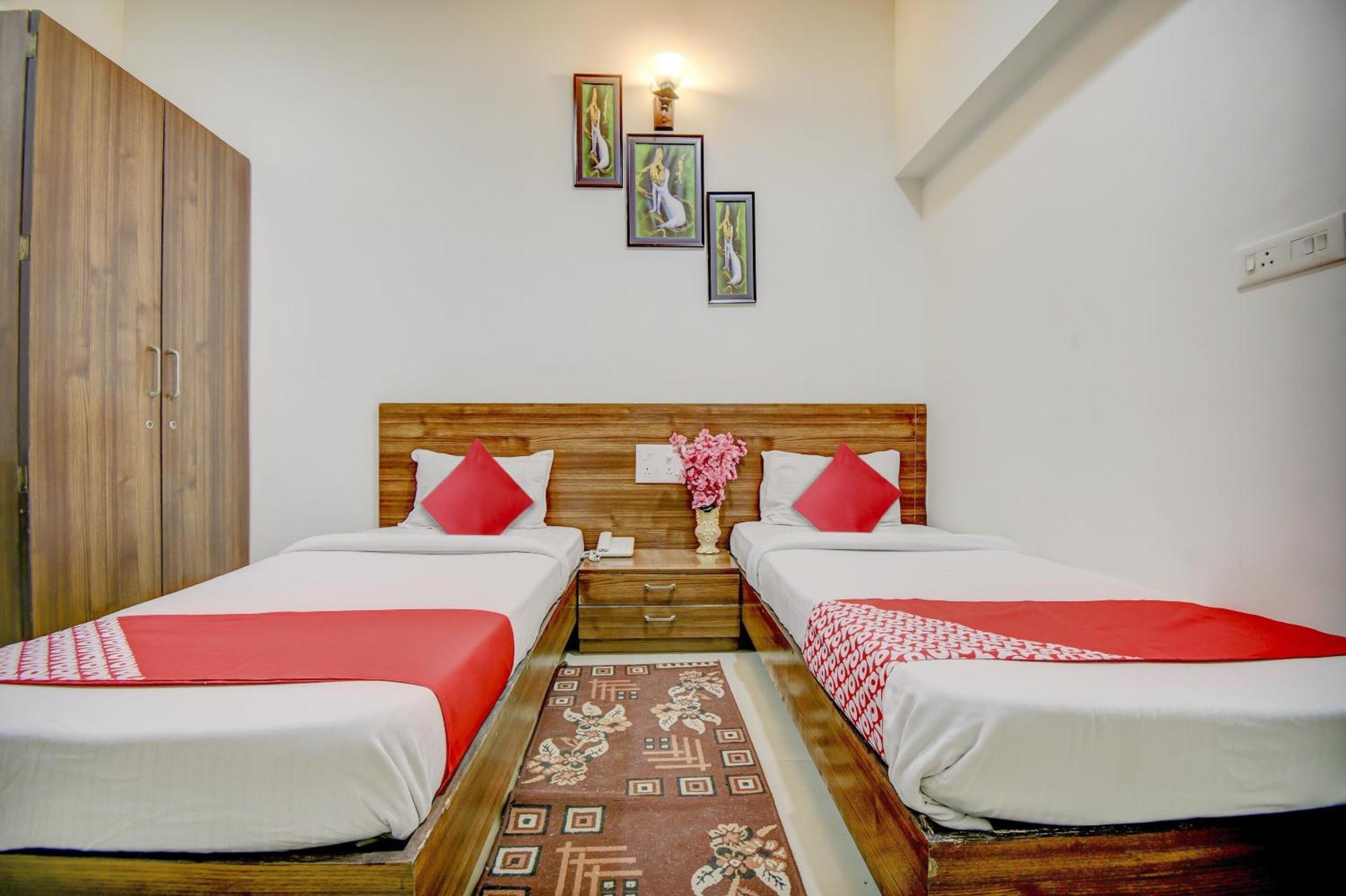 โอโย 65290 โฮเต็ล พลัส คอร์ปอเรท วัน Hotel Khapa  ภายนอก รูปภาพ