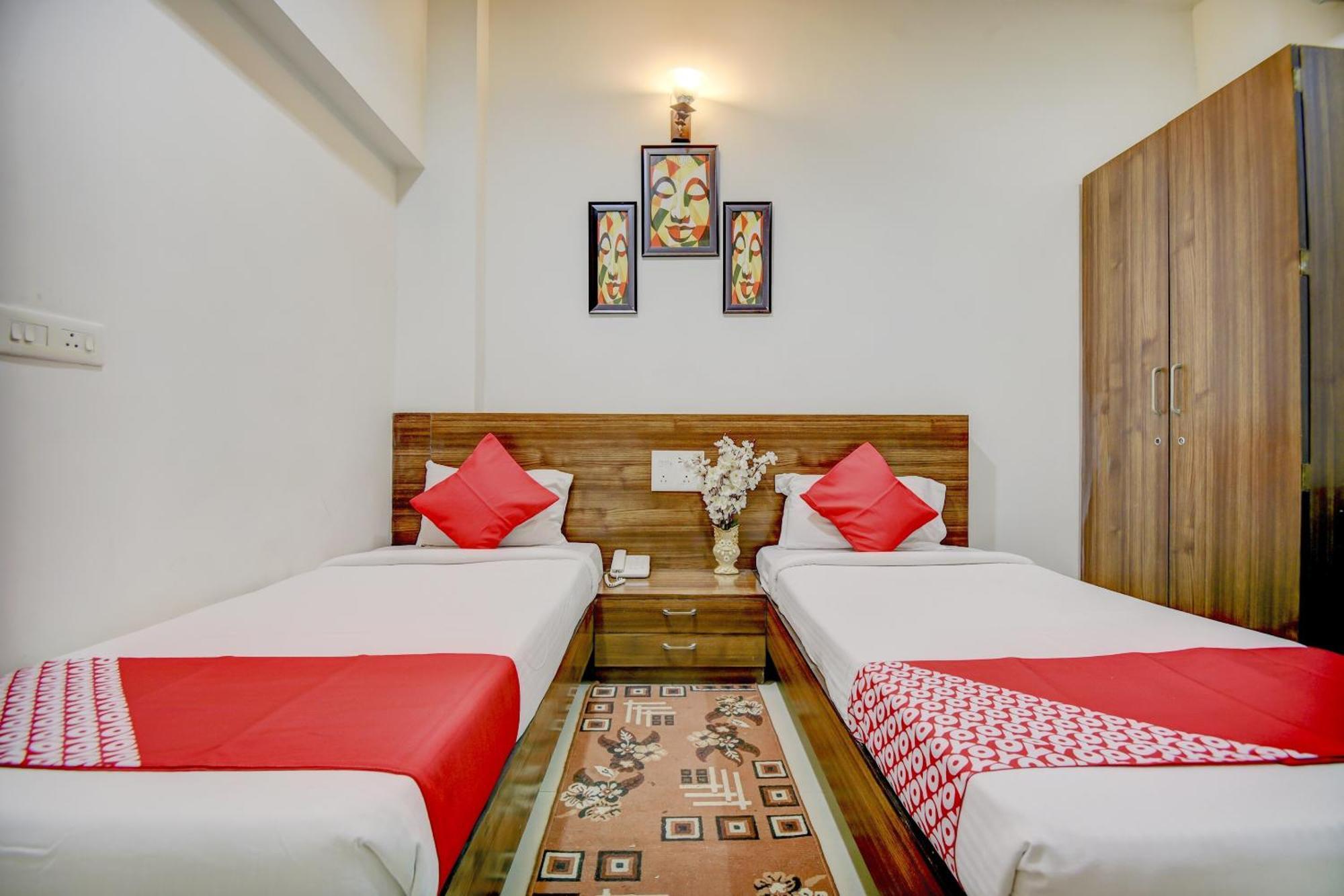 โอโย 65290 โฮเต็ล พลัส คอร์ปอเรท วัน Hotel Khapa  ภายนอก รูปภาพ